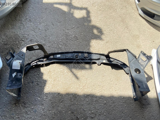 Opel zafira on panel