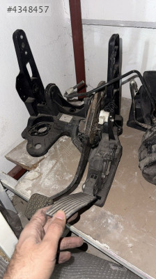 Opel Astra j gaz pedalı orj çıkma