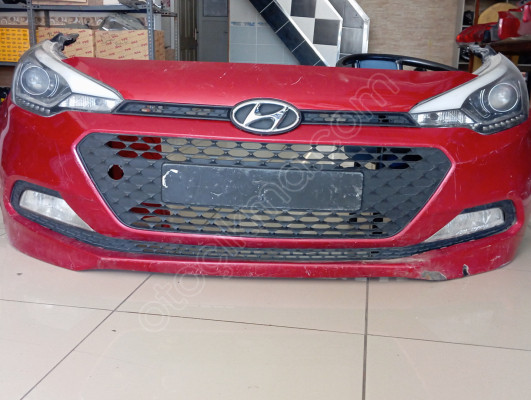 2014 2019 Hyundai i20 ön tampon dolu