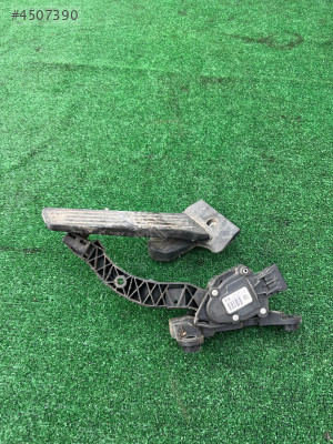 KİA CERATO GAZ PEDALI