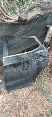 Nissan Qashqai sol arka kapı