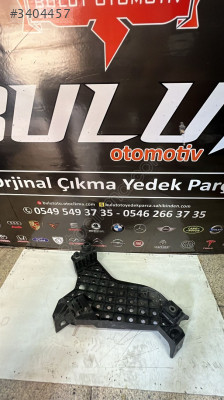 Audi Q3 12-14 Sağ Far Alt Braketi - Orijinal Parça 8U0941454