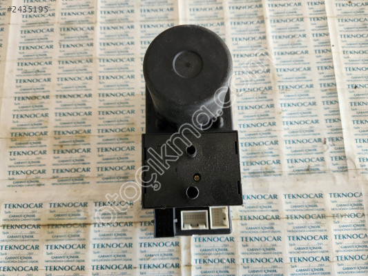 8D0862257 AUDİ A3 A4 MERKEZİ KİLİT VAKUM POMPASI
