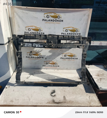 Polo/T cross ön panel 2025