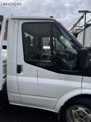 FORD CUSTOM SAĞ KAPI KONUK OTO