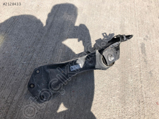 MERCEDES W177 ARKA YOLCU SAĞ SÜSPANSİYON SALINCAK 1773504401