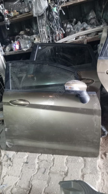 FORD FİESTA SAĞ ÖN KAPI HATASIZ DOLU 09-17