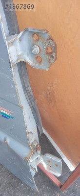 mazda E2200 sağ ön kapı menteşesi