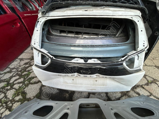 Opel crossland arka bagaj kapağı