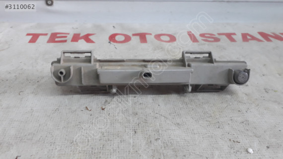 Mercedes C 204 GÜNDÜZ LEDİ SAĞ A2049069000