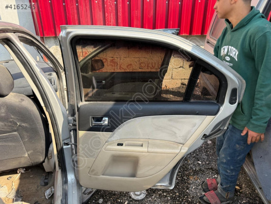 FORD MONDEO SAĞ ARKA KAPI DÖŞEMESİ 2003-2008 MODEL