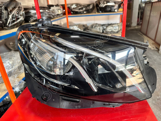 Mercedes w213 e serisi sağ far
