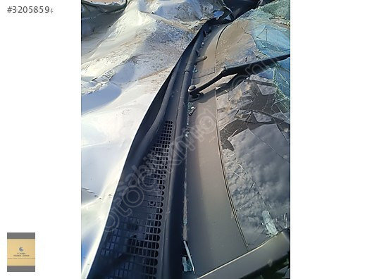 2022 SKODA SÜPERB ÖN CAM IZGARASI