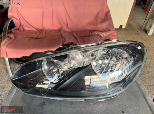 VOLKSWAGEN GOLF 6 SOL FAR HATASIZ EYUPCAN OTO'DA