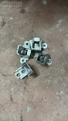 RENAULT CLİO 4   - KAPI MENTEŞELERİ