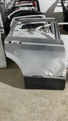 VOLKSWAGEN tiguan 17 21 sağ arka kapı ufak hasarlıı