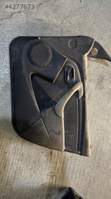 DACİA DUSTER sağ ön kapı döşemesi