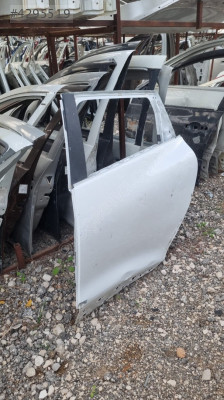 Renualt clio 2014 model sol arka kapi