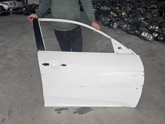 2017/2021 HONDA CİVİC FC5 BEYAZ SAĞ ÖN ÇAMURLUK ORJINAL