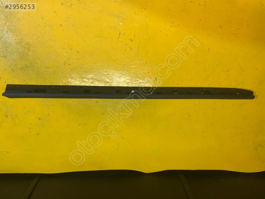 RENAULT CLİO 5 Kapı Bandı Çıtası Sağ Ön 801862526R