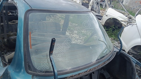 Daihatsu charade sedan arka cam yedek parça
