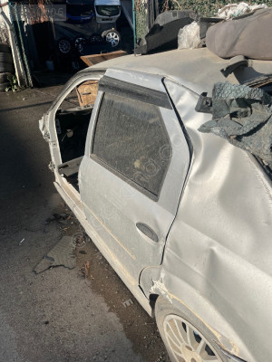 DACİA LOGAN SOL ARKA KAPI