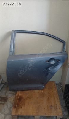 Toyota corolla 2019 2024 arka sol kapı Temiz Orjinal dkn