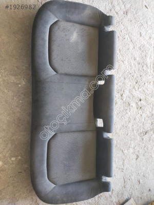 AUDİ A3 ARKA KOLTUK OTURUM DÖŞEMESİ 8V5885031AL