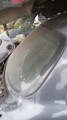 Kia klarus arka cam yedek parça