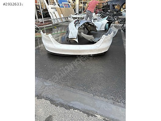 Focus sedan arka tampon