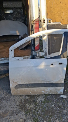 FORD COURİER SOL ÖN KAPI ÇIKMA ORJİNAL
