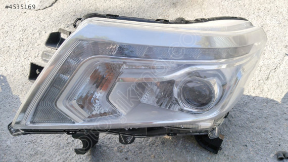 NISSAN NAVARA SOL FAR ÇEVİK OTO ÇIKMA