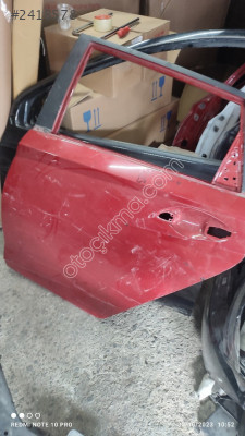 HYUNDAİ İ20 2023 SOL ARKA KAPI ÇIKMA ORJİNAL PARÇA