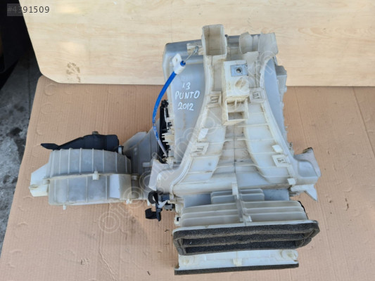 fiat punto 2012 1.3 kalorifer kutusu/kazanı (son fiyat)