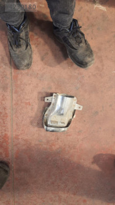 peugeot 2008 p24e egzoz  ucu krom orj