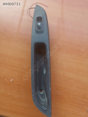 Hyundai Accent Era Sol Arka Kapı Cam Açma Düğmesi