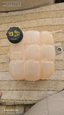 JX618A080CB  RADYATOR YEDEK SU DEPOSU FOCUS 4- 1.5 ECOBLUE