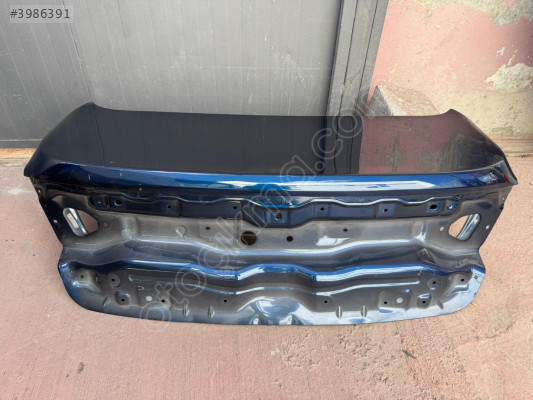 RENAULT MEGANE 4 BAGAJ KAPAĞI ÇIKMA ORJİNAL