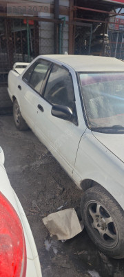 Nissan sunuy sağ ön çamurluk