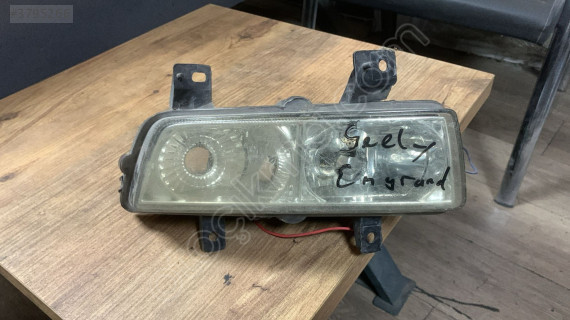 Geely emgrand ec7 sağ sis farı
