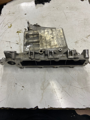 04L129766AQ-VW Passat B8 Delikli Emme Manifoldu Orjinal Çıkma