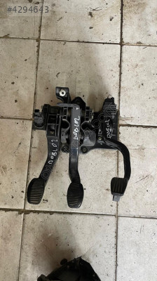DOBLO 2 PEDAL TAKIMI ORJİNALL ÇIKMA PARÇAA