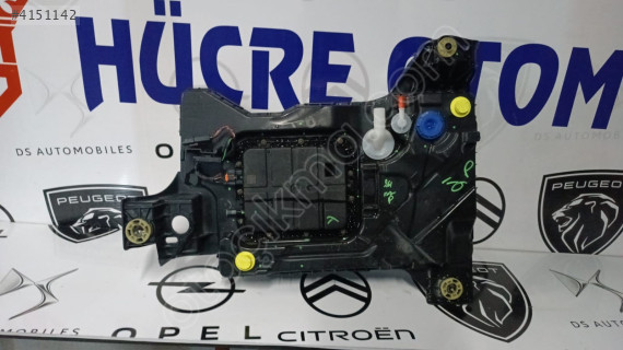 Peugeot Yakıt Deposu Adblue Deposu Peugeot 3008 2016 9826092180