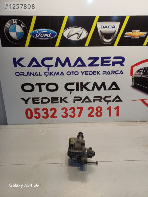 VW Passat 1.6 CLH Modeli için Çıkma Mazot Pompası