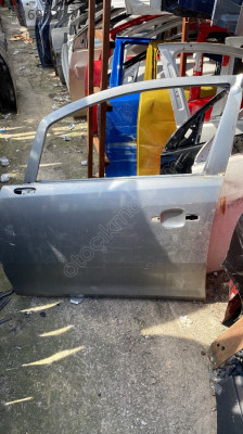 OPEL CORSA D Sol Ön Kapı - Özişik Çıkma Oto Parçaları
