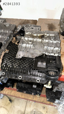 07-10 BMW E70 X5 Otomatik Şanzıman Valfı Gövde Plakası Komplesi