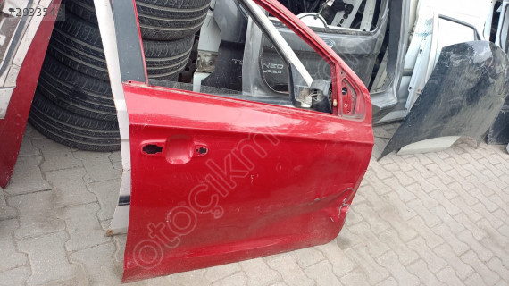 HYUNDAİ İ20 SAĞ ÖN KAPI