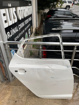 SEAT IBİZA SAĞ ARKA KAPI
