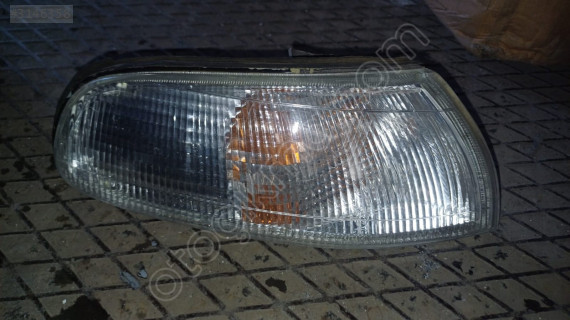 1982-1987 Mazda 626 sağ sinyal