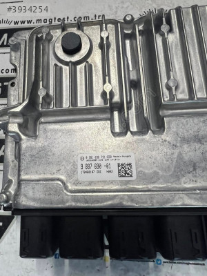 BMW G20 G21 3 SERİSİ MOTOR BEYNİ MD1CS001  0281036791 9 887 690-